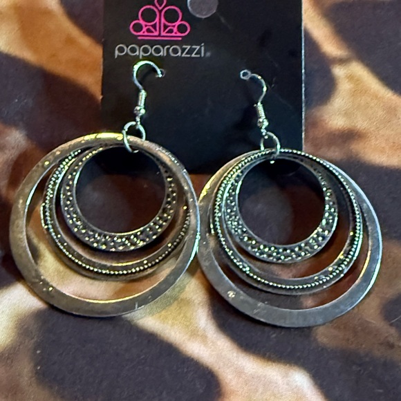 Paparazzi Layered Silver Earrings - Picture 1 of 3